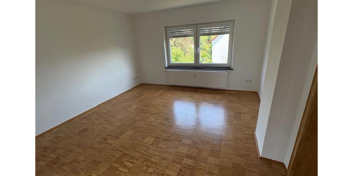 Erdgeschoßwohnung Schwandorf - 4 Zimmer, 70 m&sup2;, 630&euro; | Angebot:25715412