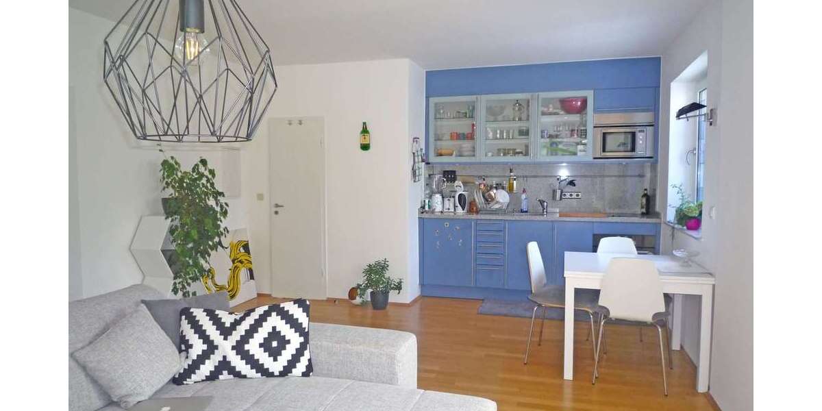 Etagenwohnung Düsseldorf Stadtbezirk 2 - 2 Zimmer, 69 m&sup2;, 900&euro; | Angebot:27283122