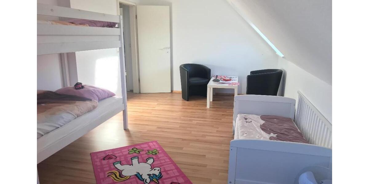 Dachgeschoßwohnung Frankfurt am Main Nord-Ost - 3 Zimmer, 76 m&sup2;, 820&euro; | Angebot:26626608