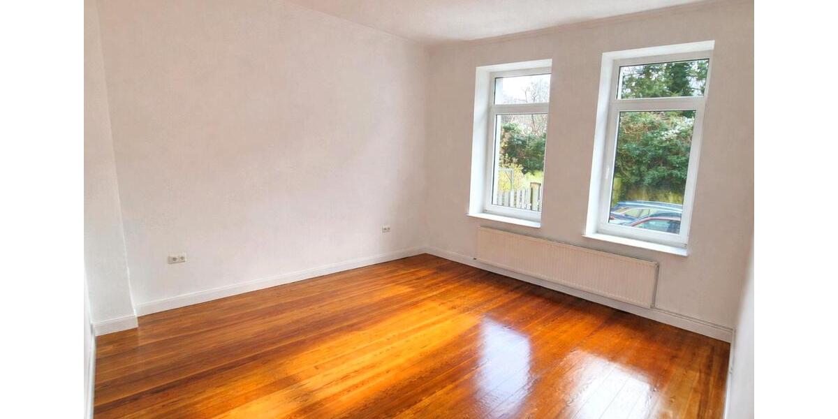 Erdgeschoßwohnung Neumünster - 4 Zimmer, 118 m&sup2;, 1.250&euro; | Angebot:25902867