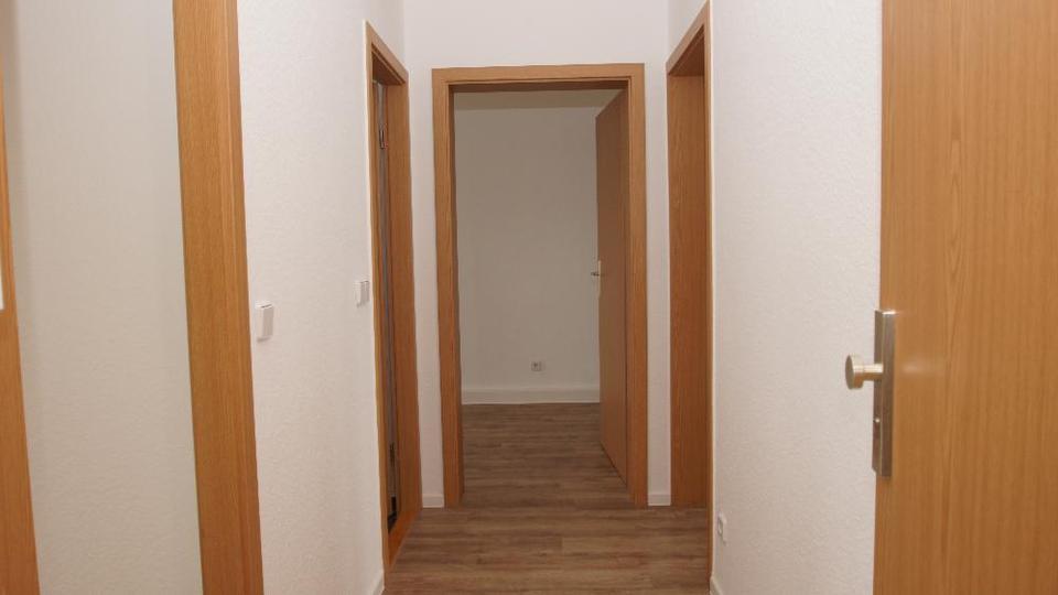 Etagenwohnung Dippoldiswalde - 3 Zimmer, 59 m&sup2;, 305&euro; | Angebot:21569600