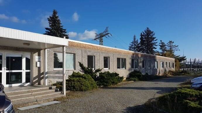 Gewerbeobjekt Waren Werdersiedlung - 1 Zimmer, 402 m&sup2;, 2.300&euro; | Angebot:25670497