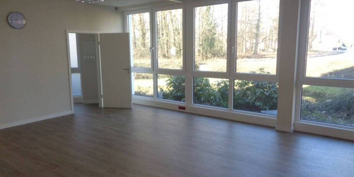 Gewerbeobjekt Steinhagen - 3 Zimmer, 120 m&sup2;, 1.200&euro; | Angebot:23886457