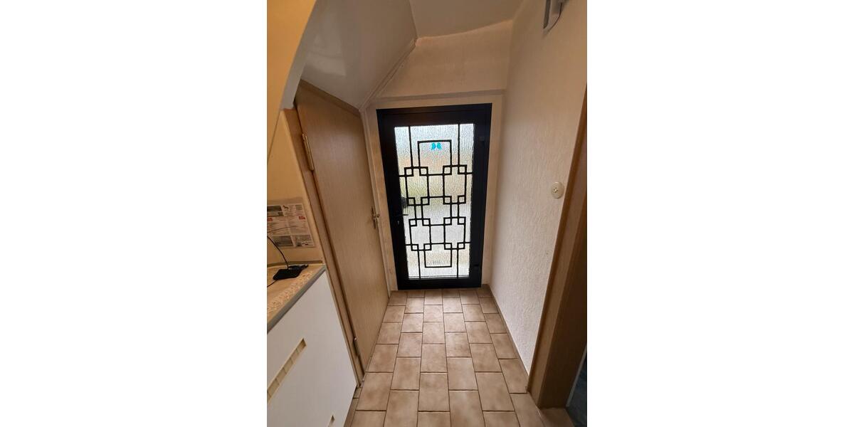 Einfamilienhaus Bad Hersfeld - 5 Zimmer, 105 m&sup2;, 1.000&euro; | Angebot:25100890