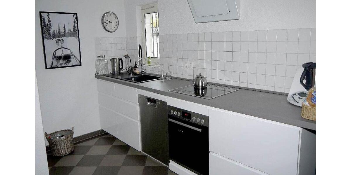 Einfamilienhaus Duisburg Huckingen - 8 Zimmer, 180 m&sup2;, 2.900&euro; | Angebot:23551802