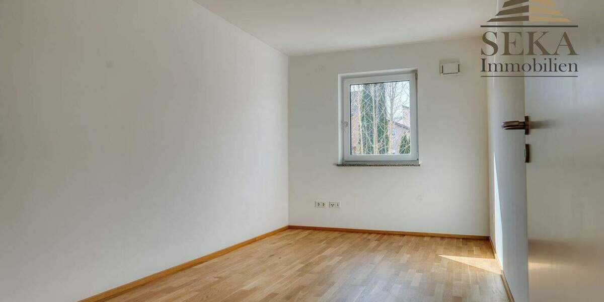 Etagenwohnung Deggendorf - 3 Zimmer, 78 m&sup2;, 930&euro; | Angebot:25674737