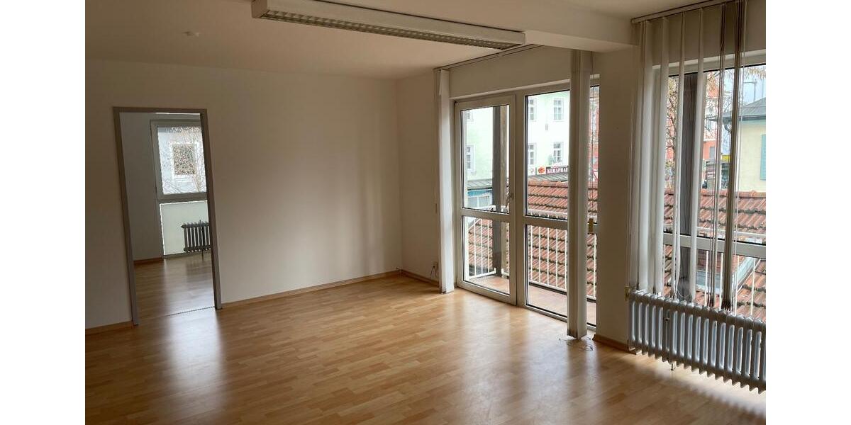 Einfamilienhaus Rosenheim Innenstadt - 3 Zimmer, 70 m&sup2;, 1.250&euro; | Angebot:25841105