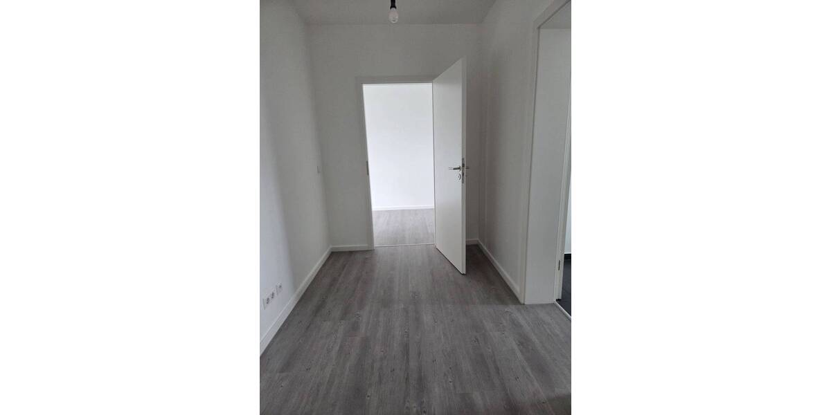 Etagenwohnung Eisenach - 2 Zimmer, 62 m&sup2;, 521&euro; | Angebot:26554323