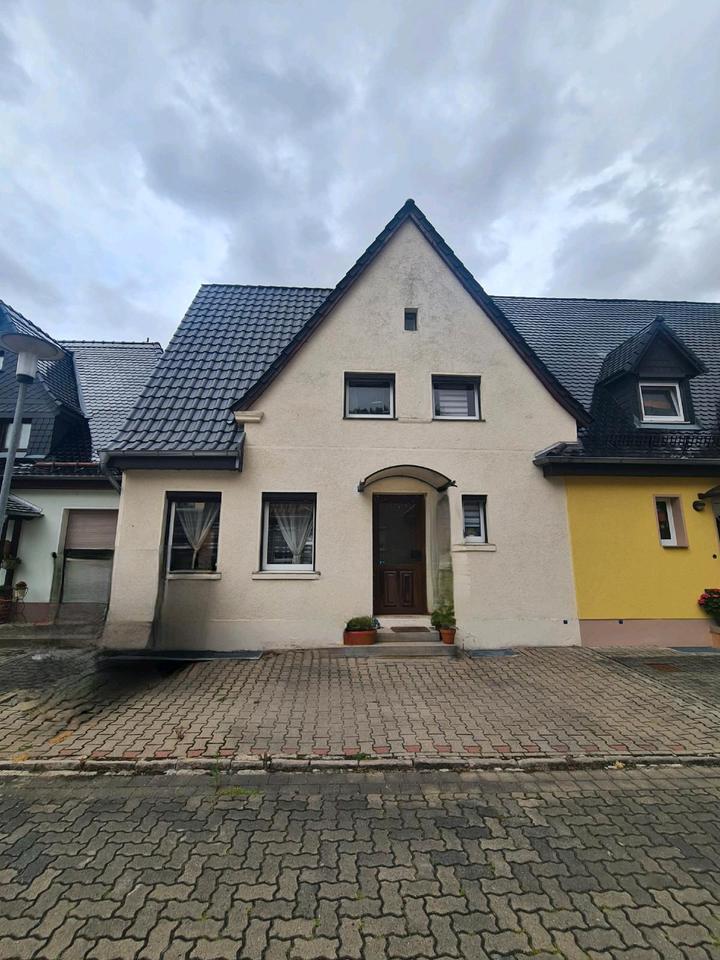 Reihenhaus zur Vermietung mit Garten