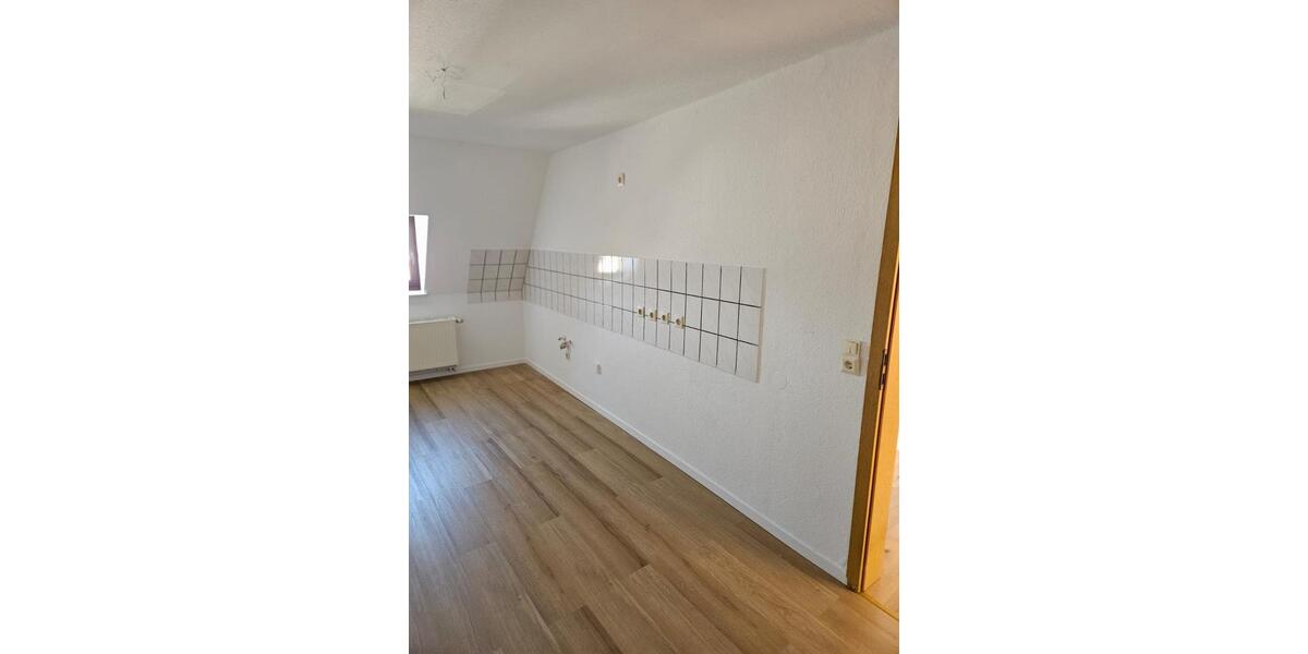 Dachgeschoßwohnung Görlitz - 1 Zimmer, 64 m&sup2;, 480&euro; | Angebot:25808030