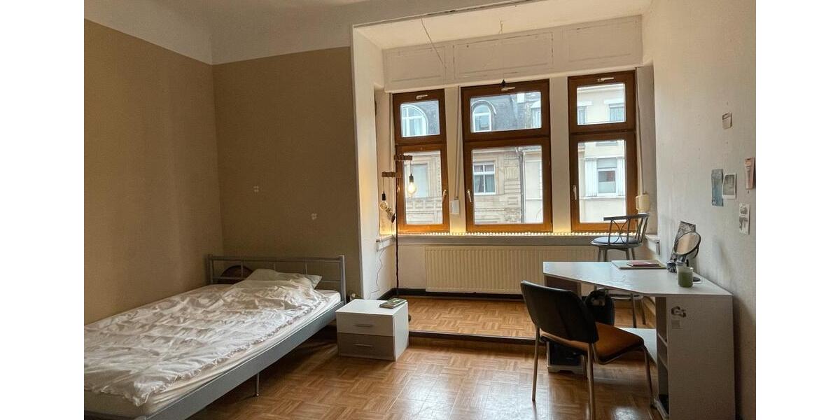Wohnen auf Zeit Saarbrücken Eschberg - 25 Zimmer, 20 m&sup2;, 500&euro; | Angebot:24709442