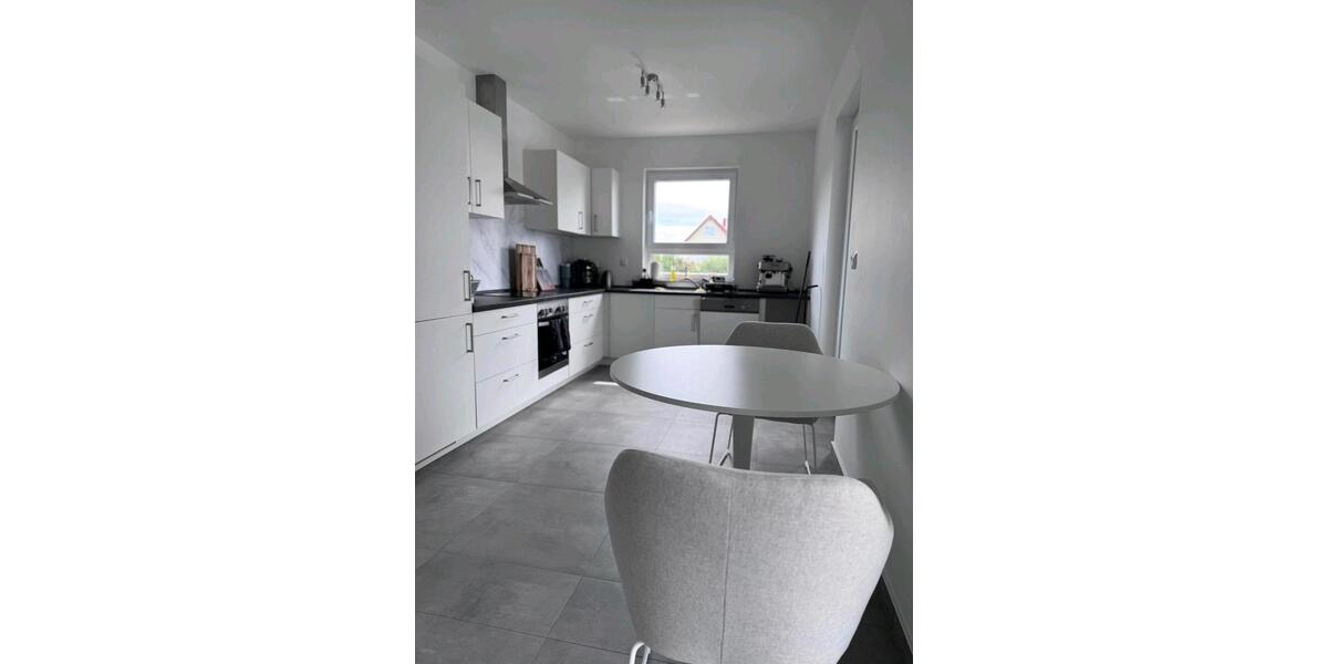 Erdgeschoßwohnung Kassel Harleshausen - 3 Zimmer, 92 m&sup2;, 1.750&euro; | Angebot:25645586