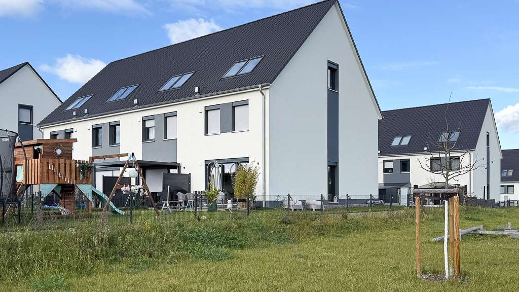 Etagenwohnung Rüdersdorf - 4 Zimmer, 146 m&sup2;, 1.458&euro; | Angebot:25367276