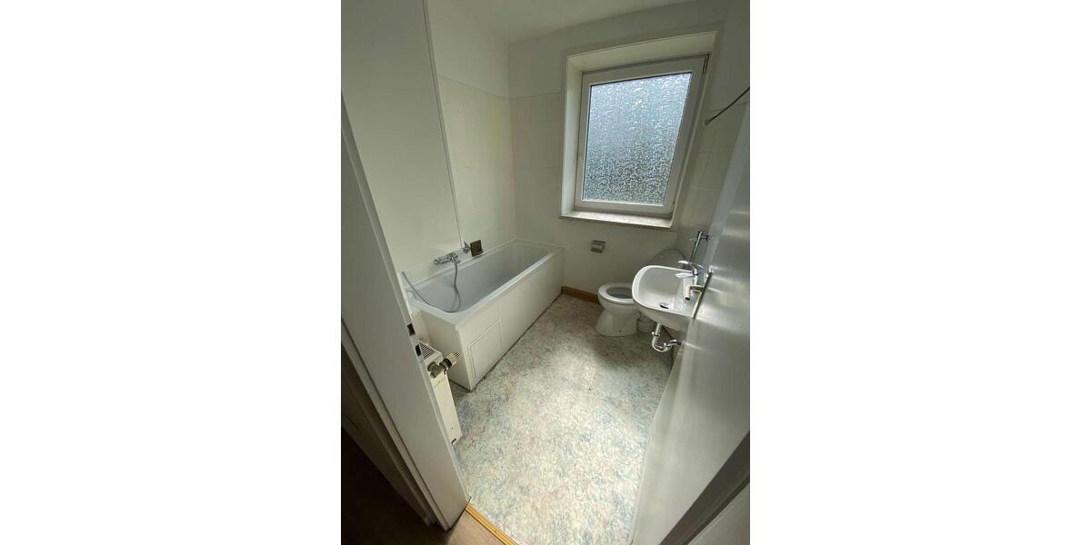 Etagenwohnung Neustadt bei Coburg - 3 Zimmer, 65 m&sup2;, 490&euro; | Angebot:26246924