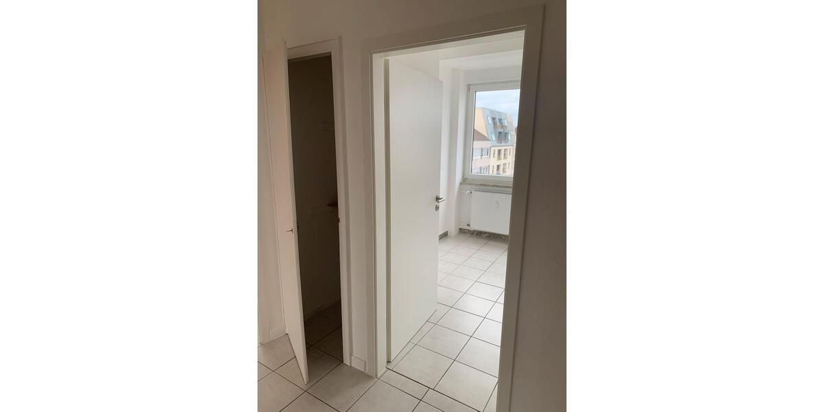 Etagenwohnung Rüsselsheim am Main - 3 Zimmer, 69 m&sup2;, 900&euro; | Angebot:25641982