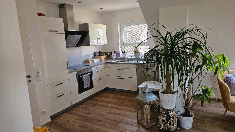 Lichtdurchflutete Praxisräume zimmer