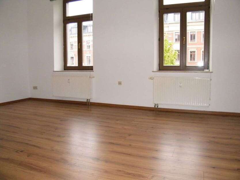 Wohnung zum Mieten in Chemnitz 200 € 34.98 m²
