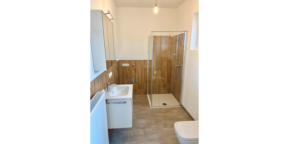 Erdgeschoßwohnung Albstadt - 2.5 Zimmer, 93 m&sup2;, 1.180&euro; | Angebot:25807564