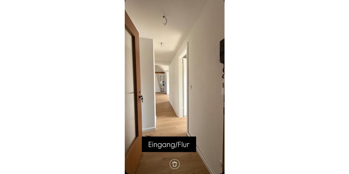 Renovierte, helle Dachgeschosswohnung zu vermieten 2 zimmer