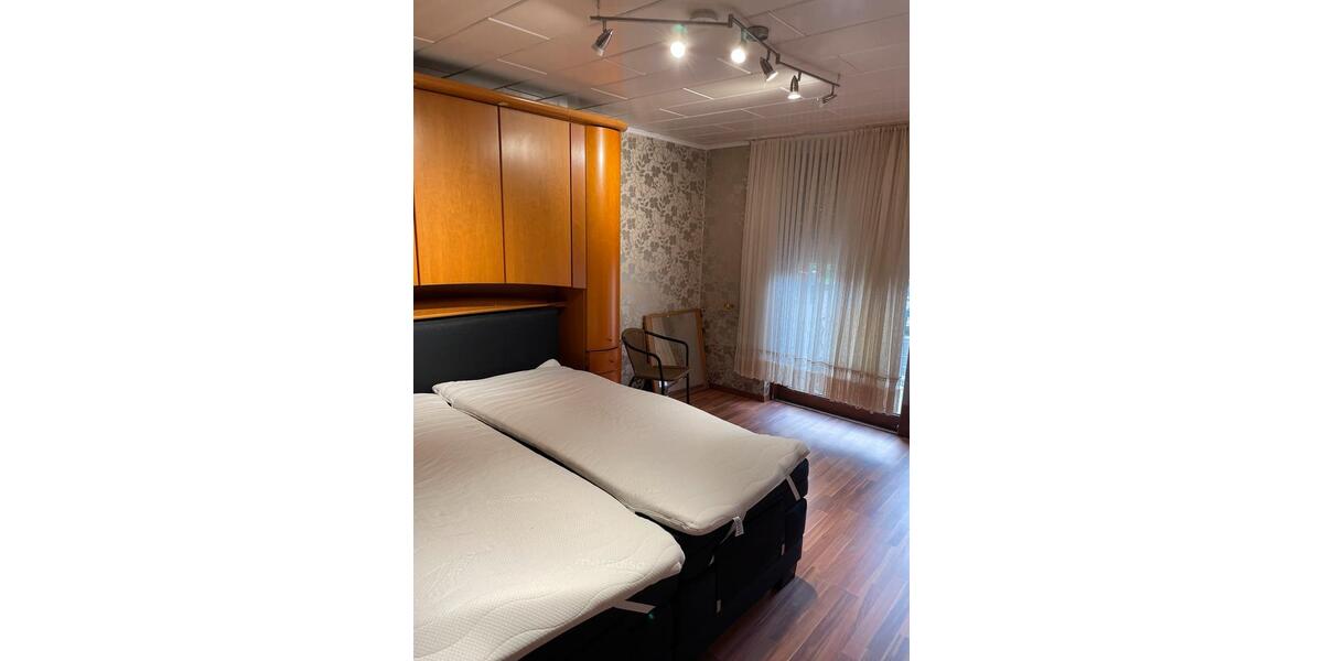 Wohnen auf Zeit Elsfleth - 14 Zimmer, 400 m&sup2;, 11&euro; | Angebot:24609570