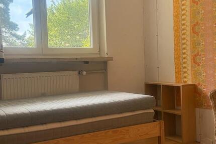 Möbl. WG-Zimmer für Teilzeit-Münchner:innen (ab 35, Gen XY) zimmer