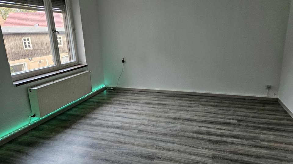 Etagenwohnung Großröhrsdorf - 3 Zimmer, 68 m&sup2;, 500&euro; | Angebot:26226457