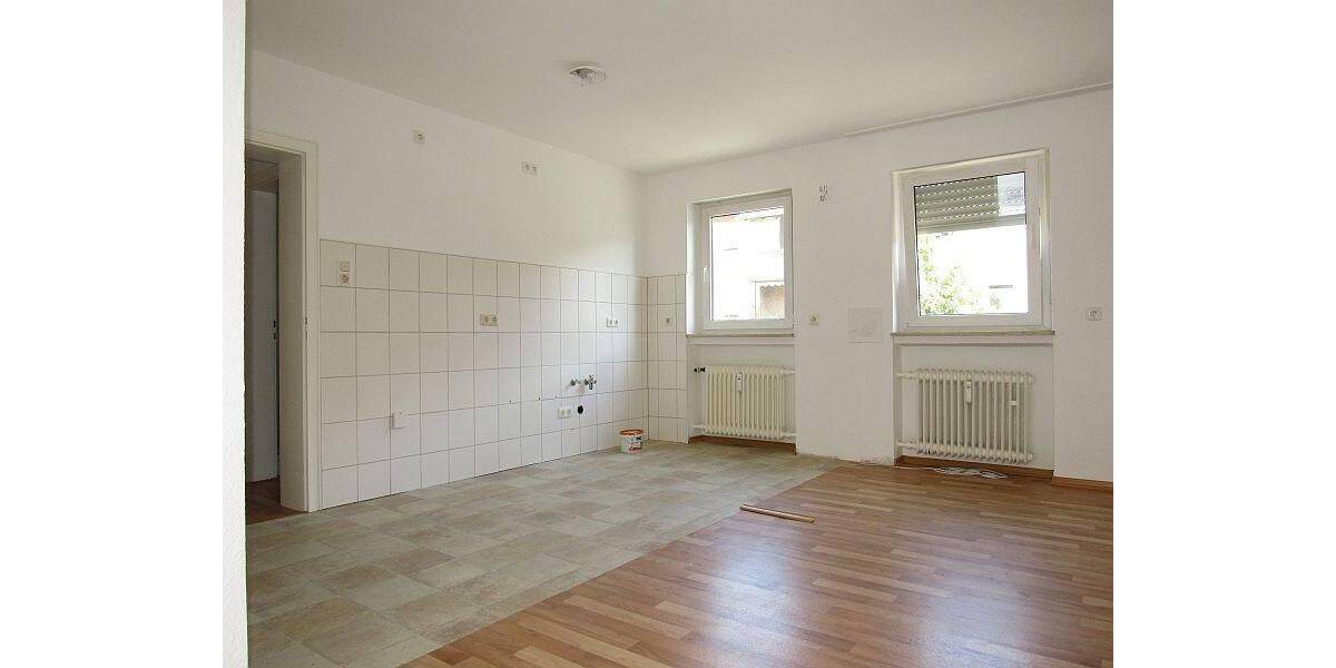 Etagenwohnung Schweinfurt Musikerviertel und amerik. Siedlung - 4 Zimmer, 85 m&sup2;, 680&euro; | Angebot:26929941