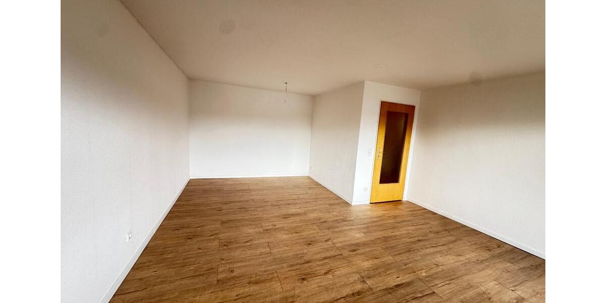 Erdgeschoßwohnung Villingen-Schwenningen Schwenningen - 3.5 Zimmer, 80 m&sup2;, 800&euro; | Angebot:24674114