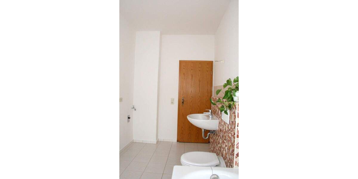 Etagenwohnung Gersdorf - 2 Zimmer, 57 m&sup2;, 300&euro; | Angebot:26251028