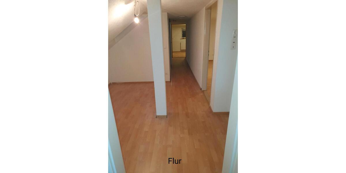 Dachgeschoßwohnung Amstetten - 3 Zimmer, 78 m&sup2;, 800&euro; | Angebot:26603218