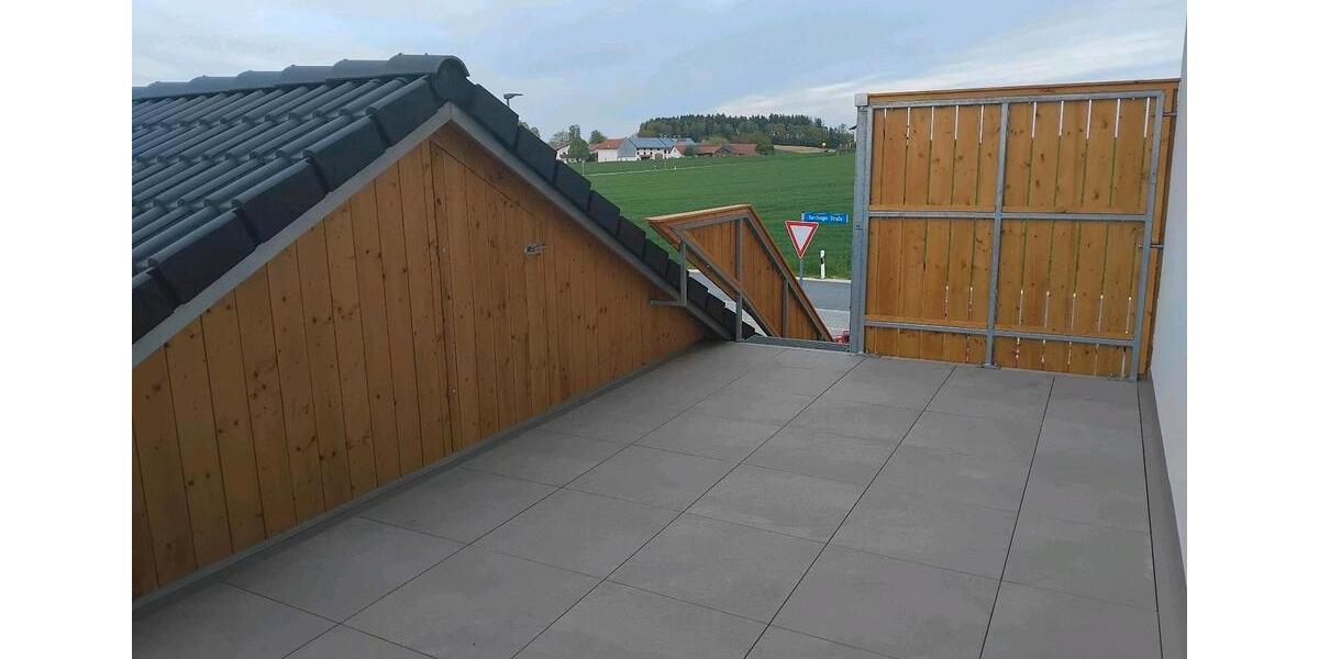 Etagenwohnung Tacherting - 5 Zimmer, 115 m&sup2;, 1.300&euro; | Angebot:26699675