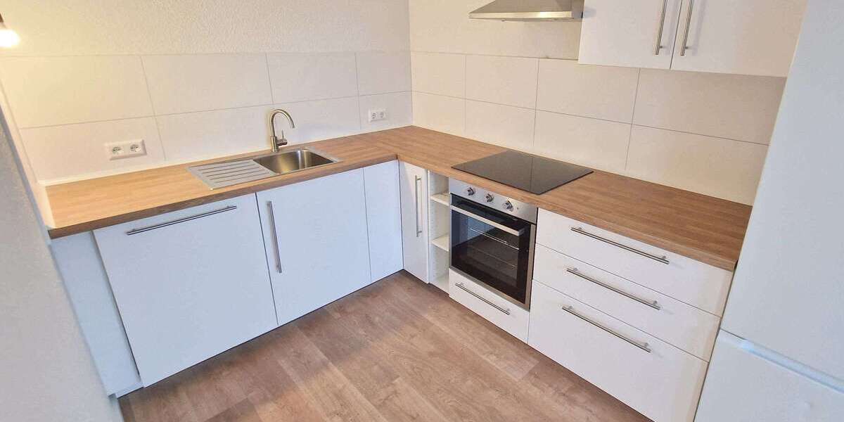 Etagenwohnung Halle Halle-Neustadt - 5 Zimmer, 81 m&sup2;, 650&euro; | Angebot:25976606