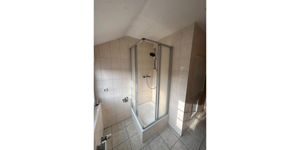 Dachgeschoßwohnung Neustrelitz - 3 Zimmer, 59 m&sup2;, 415&euro; | Angebot:25853532