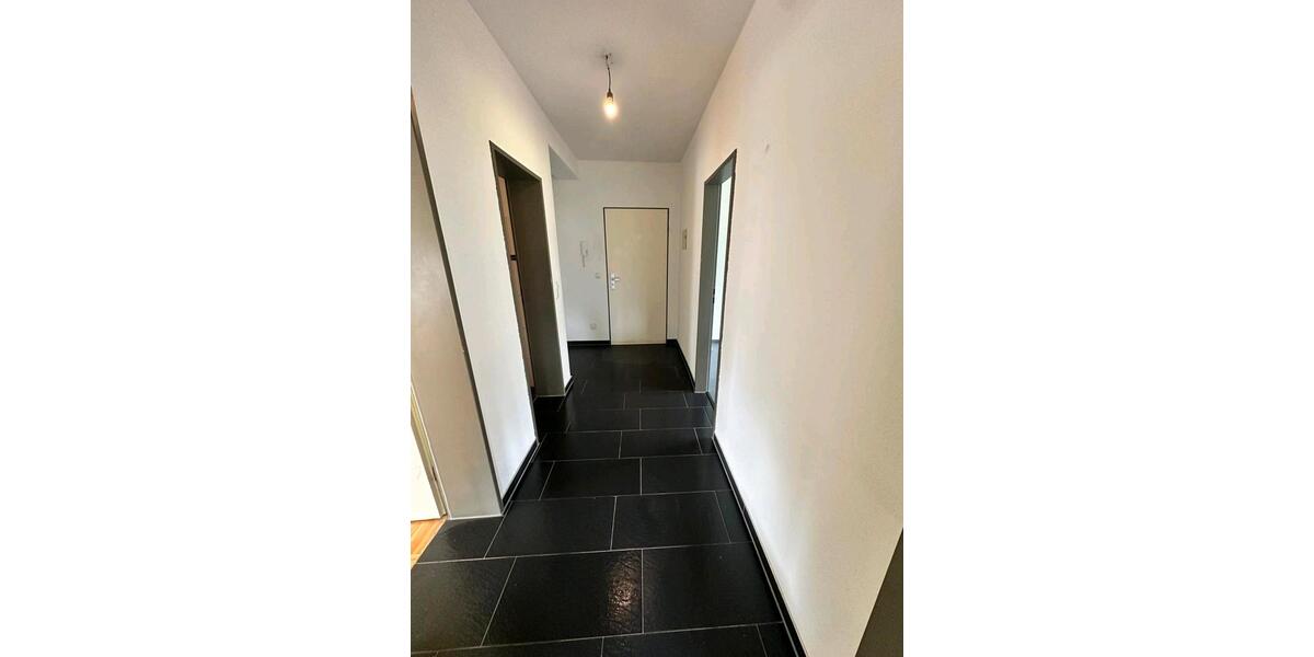 Etagenwohnung Korbach - 3 Zimmer, 68 m&sup2;, 900&euro; | Angebot:26688919