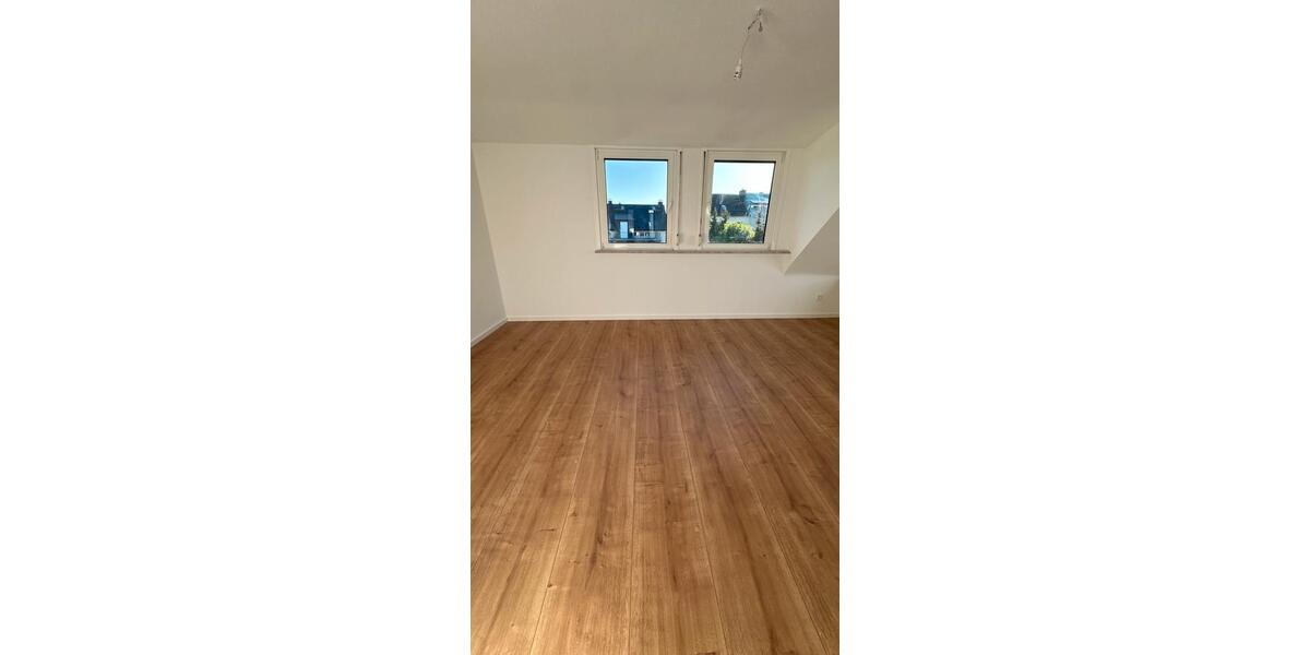 Dachgeschoßwohnung Eltville am Rhein Erbach - 3 Zimmer, 90 m&sup2;, 1.150&euro; | Angebot:26554702