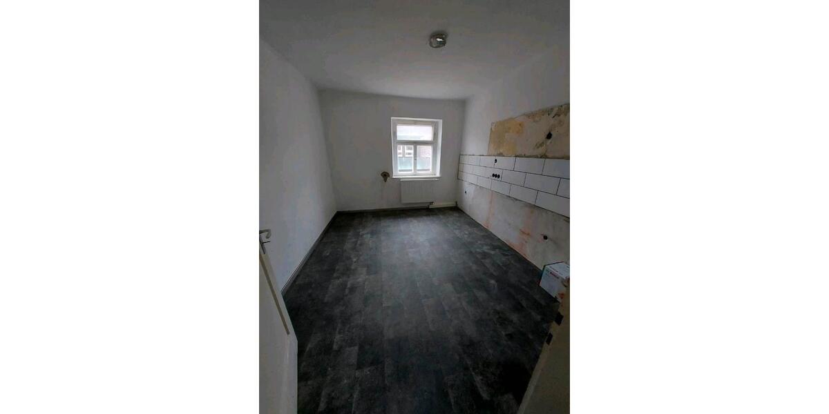 Etagenwohnung Thiersheim - 3 Zimmer, 75 m&sup2;, 670&euro; | Angebot:26273999