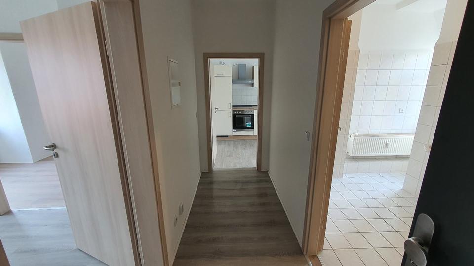 Dachgeschoßwohnung Halberstadt - 2 Zimmer, 48 m&sup2;, 300&euro; | Angebot:26517379