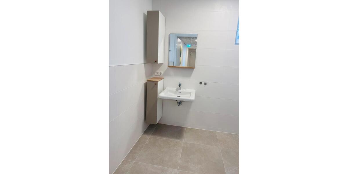 Wohnen auf Zeit Fürstenberg - 12 Zimmer, 388 m&sup2;, 476&euro; | Angebot:26650176