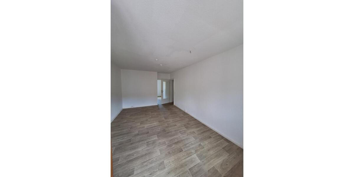 Etagenwohnung Eisenach - 4 Zimmer, 75 m&sup2;, 759&euro; | Angebot:25445786