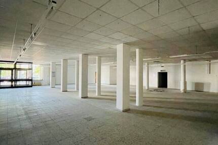 Gewerbefläche mit Potential in Laufamholz zimmer