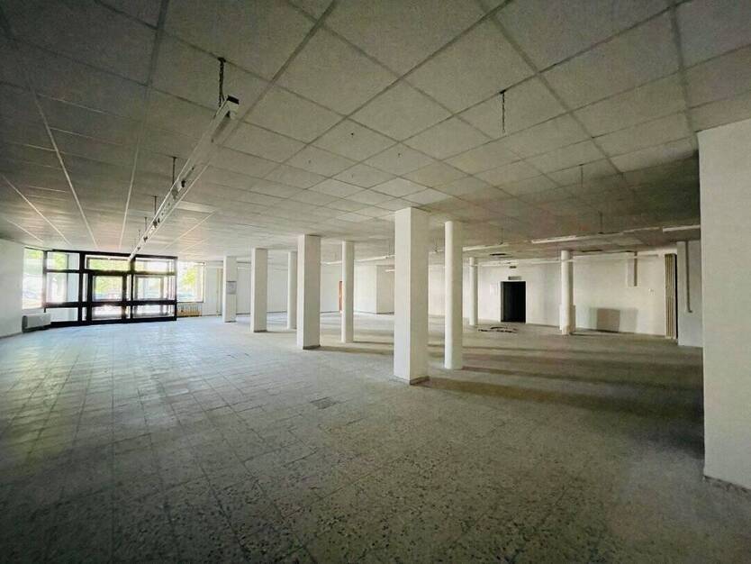 Gewerbefläche mit Potential in Laufamholz zimmer