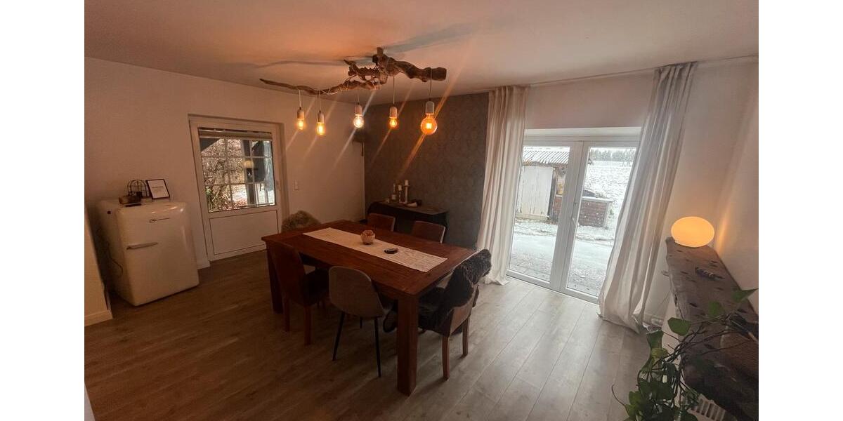 Erdgeschoßwohnung Meyenburg - 3.5 Zimmer, 80 m&sup2;, 2.000&euro; | Angebot:25415826