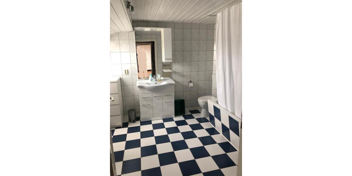 Dachgeschoßwohnung Worms - 2 Zimmer, 70 m&sup2;, 630&euro; | Angebot:26552155