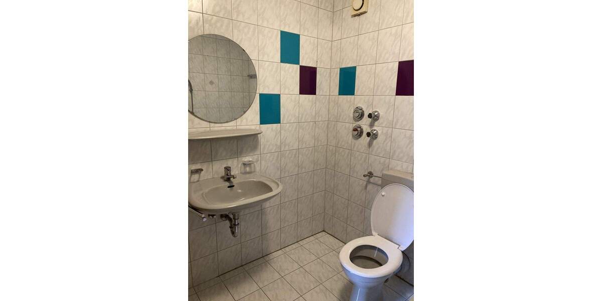 Etagenwohnung Deggendorf - 3 Zimmer, 61 m&sup2;, 600&euro; | Angebot:25690406