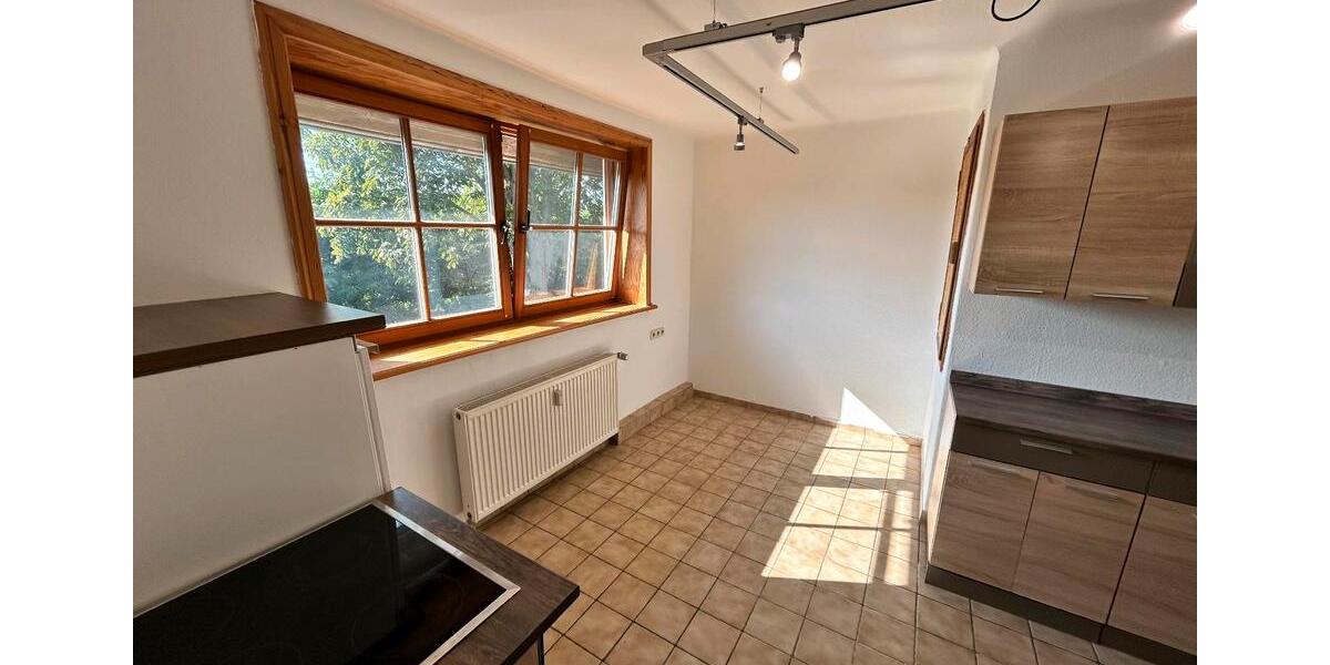 Dachgeschoßwohnung Barum - 2 Zimmer, 45 m&sup2;, 700&euro; | Angebot:25929335