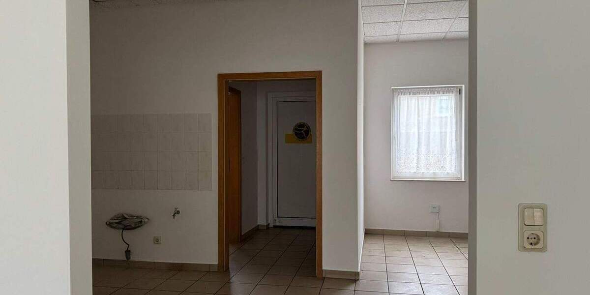 Gewerbeobjekt Eggesin - 2 Zimmer, 408&euro; | Angebot:25778485