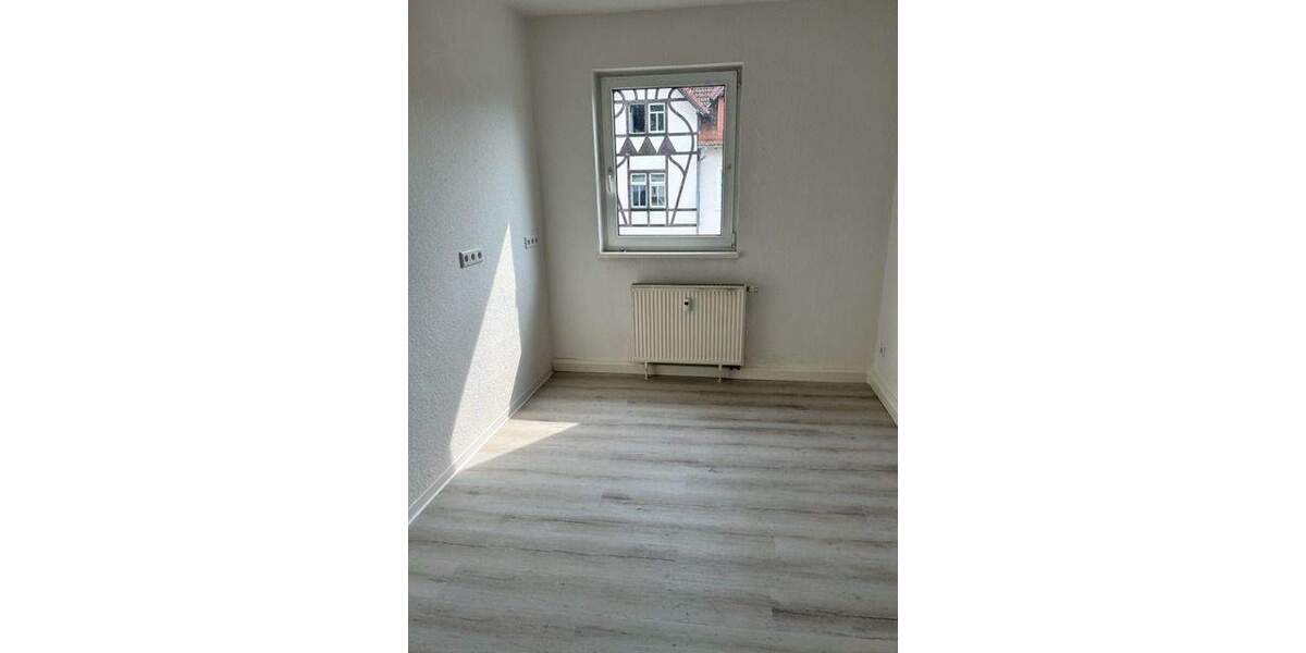 Etagenwohnung Freital - 3 Zimmer, 71 m&sup2;, 540&euro; | Angebot:25776482