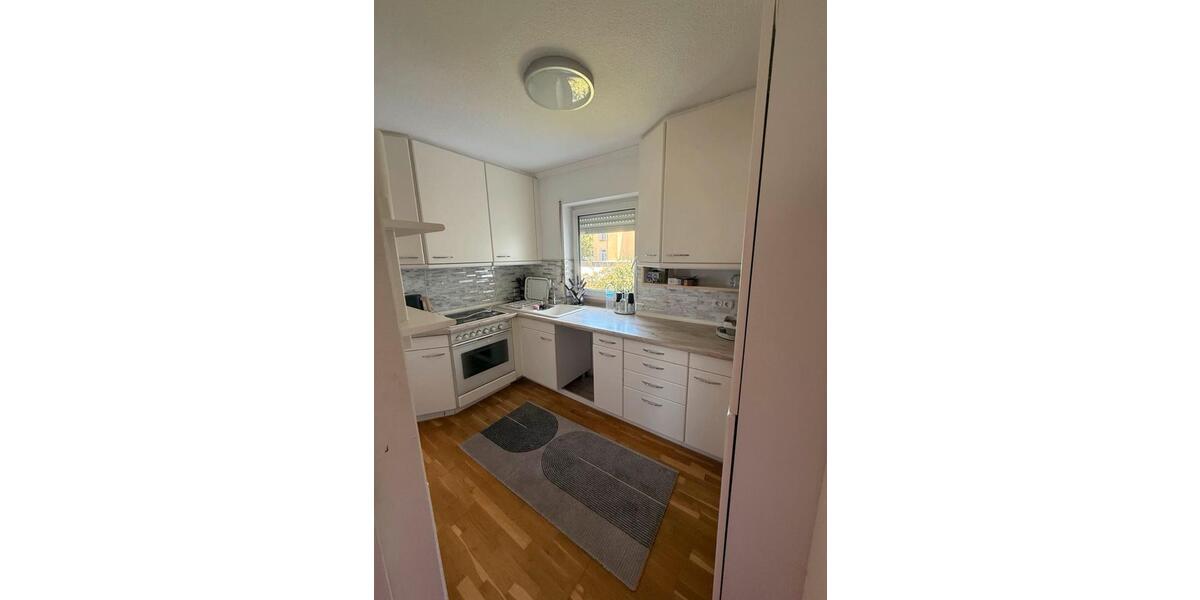 Etagenwohnung Friedberg (Hessen) - 3 Zimmer, 100 m&sup2;, 2.000&euro; | Angebot:24753658