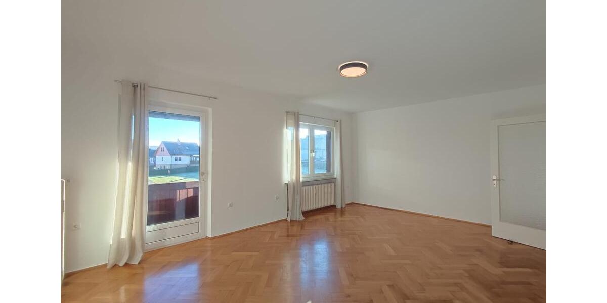 Etagenwohnung Bad Wildungen - 3 Zimmer, 107 m&sup2;, 695&euro; | Angebot:25924912