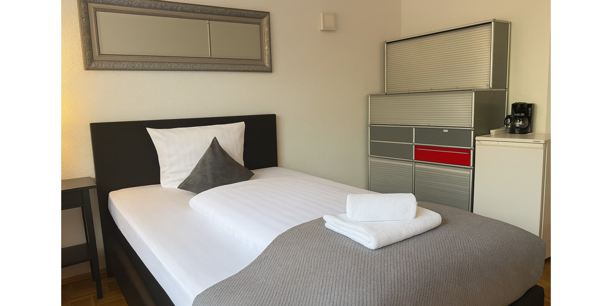 Wohnen auf Zeit Kassel - 1 Zimmer, 16 m&sup2;, 1.010&euro; | Angebot:22441945